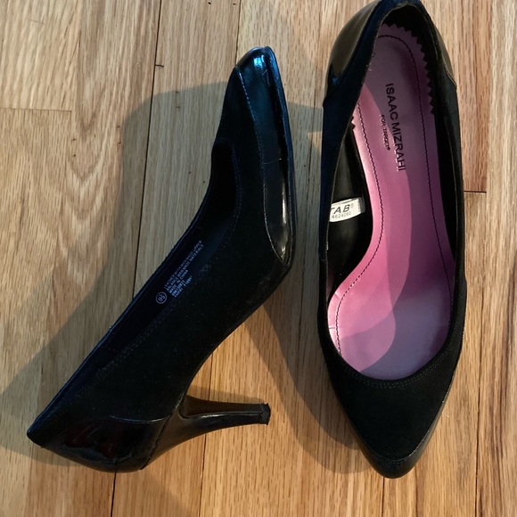 EUC ISAAC MIZRAHI for Target Black suede and patent pumps. Size 9.5.  3 in heel - Picture 1 of 14